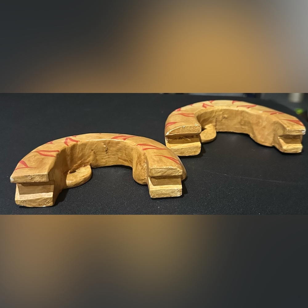 SET OF 2 carved wood cats vintage LAUREL BURCH?? - Picture 3 of 3